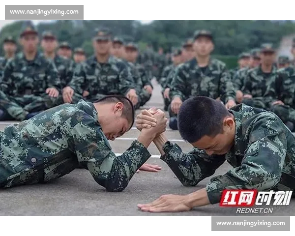 激烈对决瞬间较量力量与技巧的搬手腕比赛全纪录
